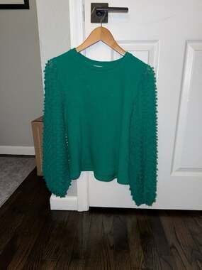 Maeve by Anthropologie Green Textured-Sleeve Knit Top